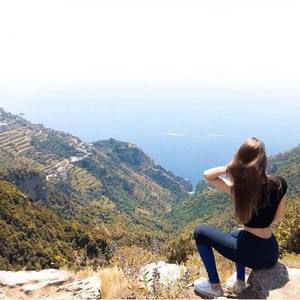 Meet your Posher, Anna